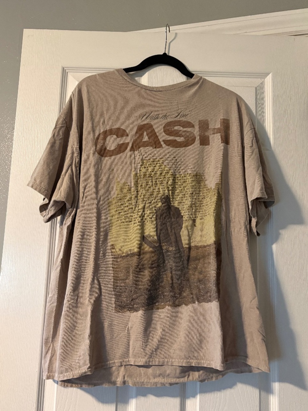 URBAN OUTFITTERS - short sleeve graphic tee
